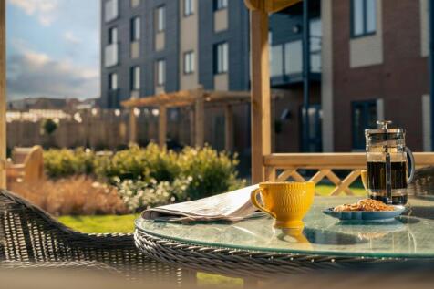 Roslin Place Exterior